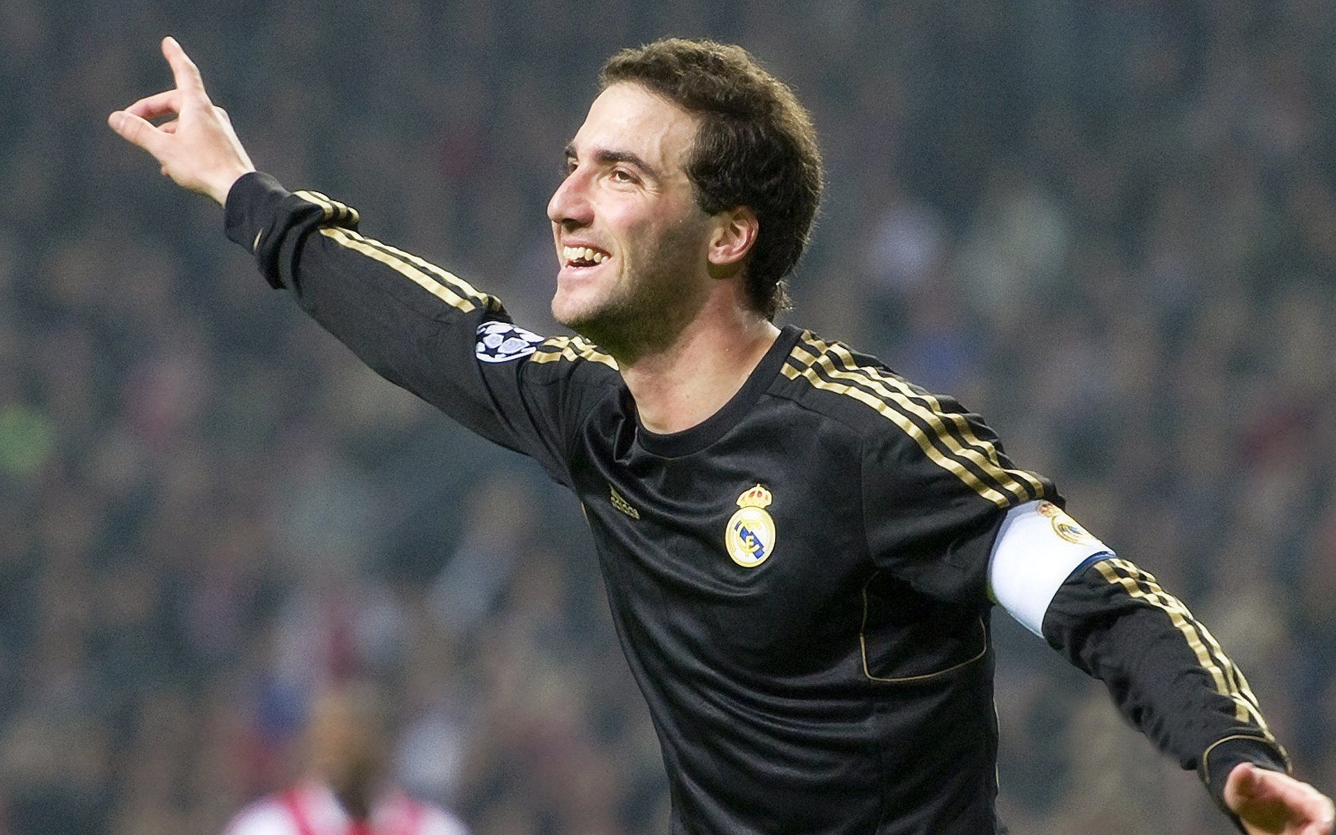 绿茵场上的历史改写者,贝蒂斯终结巴西神话,努涅斯于焦点战加冕新生代神锋